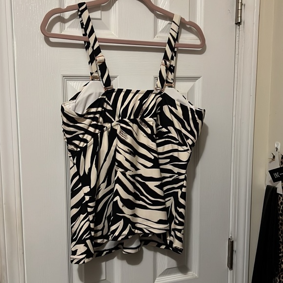 Raisins Curve - Picture 4 of 6